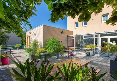 B&B HOTEL Chartres Centre Cathédrale, Hôtel à Chartres