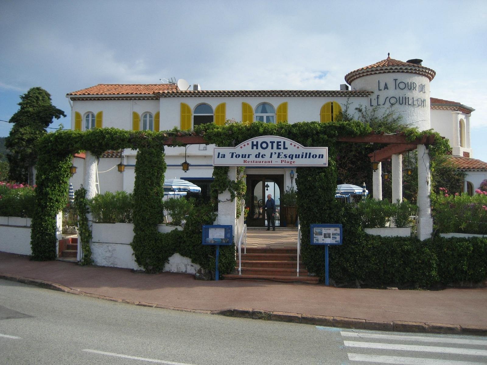 Hotel Tour De L'Esquillon, Hôtel à Théoule-sur-Mer