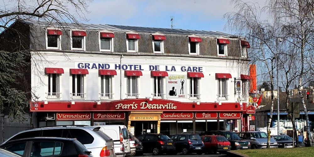 Le Grand Hôtel De La Gare, Hôtel à Évreux