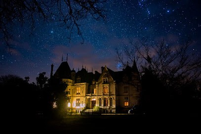 Yoga Center Govinda's - Guesthouse, Résidence Hôtelière à Luçay-le-Mâle