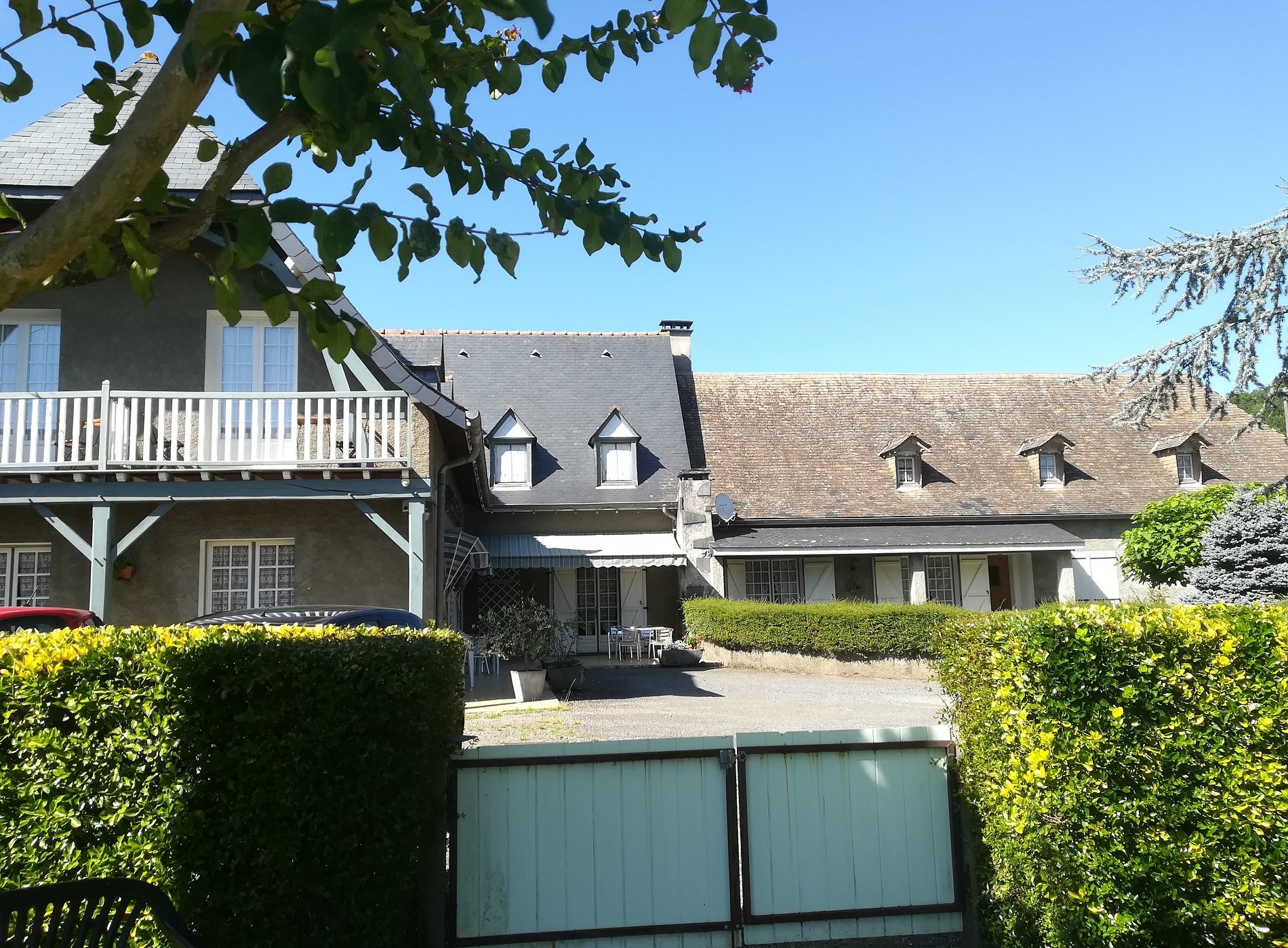 Hotel Le Miramont, Hôtel à Orincles