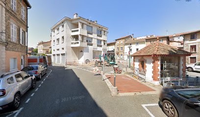 HOSTELLERIE DE LA PLACE, Hôtel à Brullioles