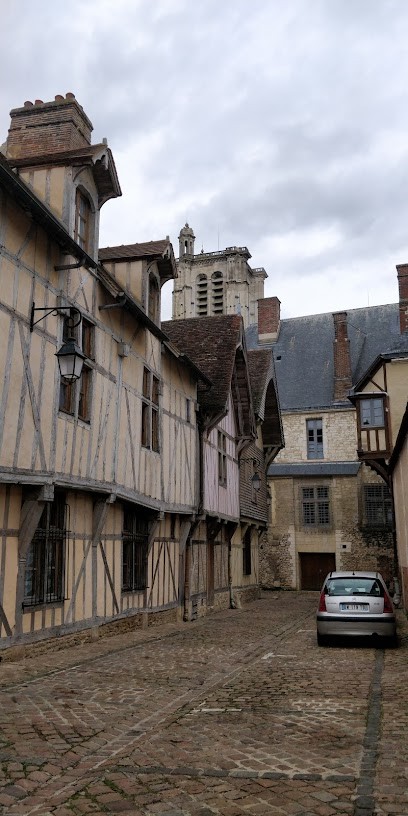 Sci De La Crosse, Hôtel à Troyes