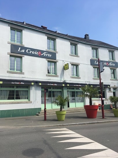 Hôtel Restaurant Croix Verte, Hôtel à Neau