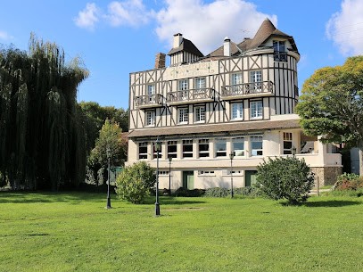 Hostellerie Saint-Pierre, Hôtel à Saint-Pierre-du-Vauvray