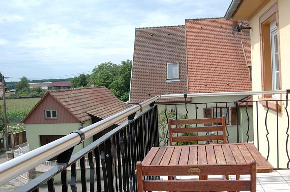 Résidence Les Cigogneaux, Hôtel à Ostheim