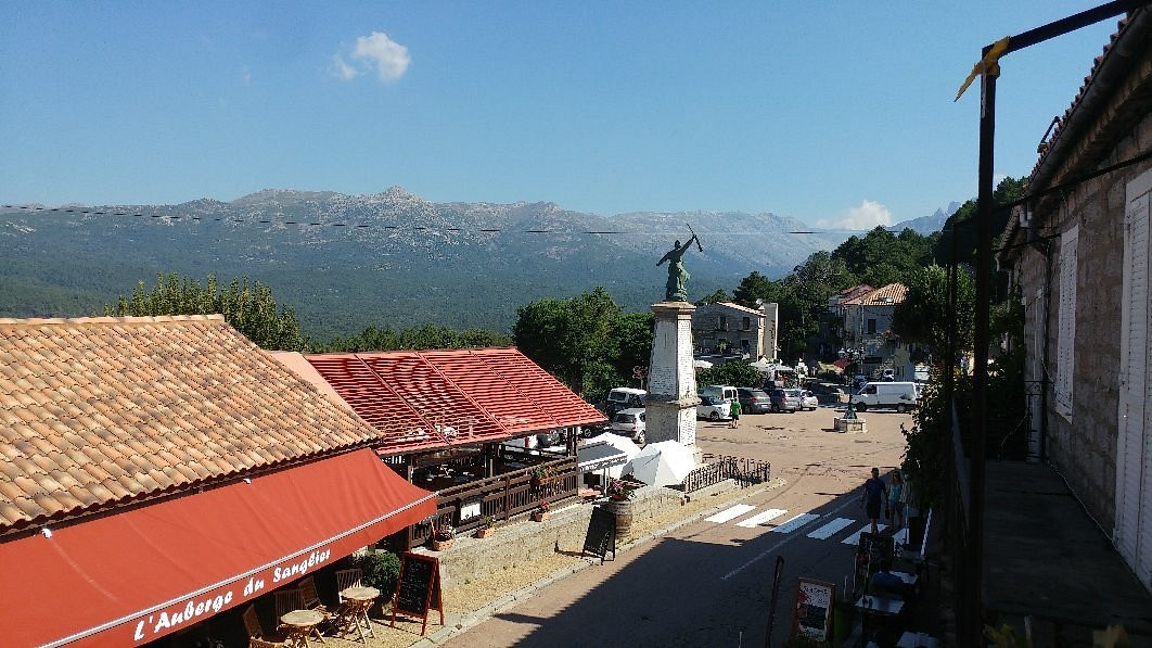 Hôtel Restaurant l'Aiglon, Hôtel à Zonza