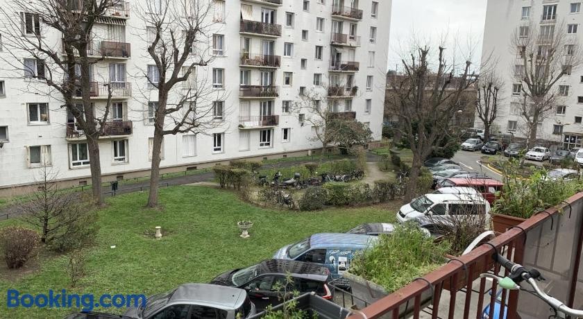 Petit Nid Douillet chez l'Habitant, Hôtel à Colombes