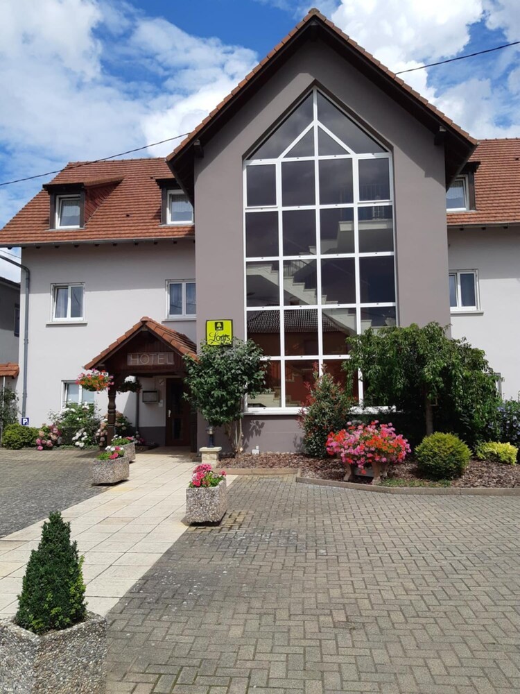 Logis Hôtel à l'Etoile d'Or, Hôtel à Batzendorf