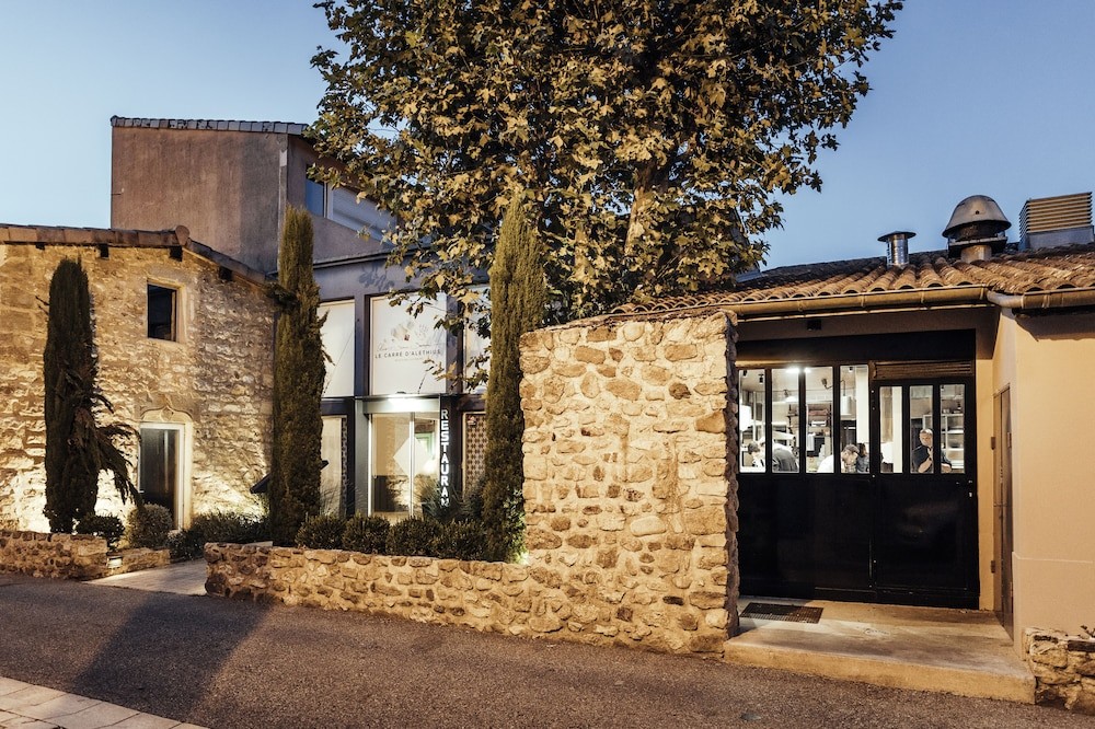 Le Carré d'Alethius | Hotel Restaurant Valence, Hôtel à Charmes-sur-Rhône