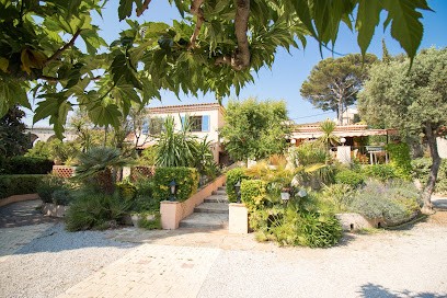HOTEL LE CASTEL, Hôtel à Sanary-sur-Mer