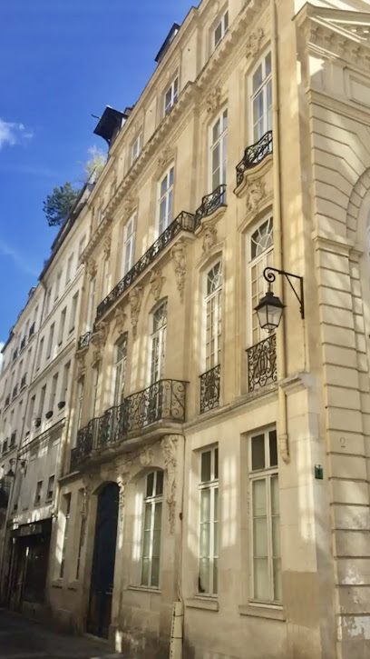 Luxury Cosy Louvre Hôtel à Paris 02