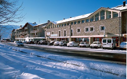 Hotel Le Clos Cerdan Et Résidence Balnéothérapie Eau De Forme, Hôtel à Mont-Louis