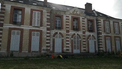 Conférence & Résidence - Château De La Doutre, Résidence Hôtelière à Ozoir-la-Ferrière