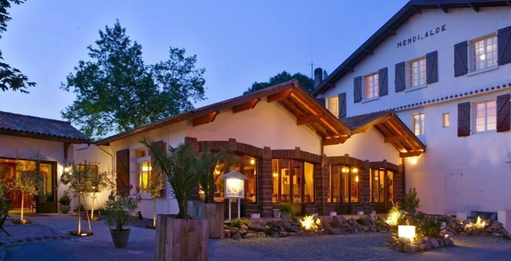 Hôtel Mendi Alde, Hôtel à Ossès
