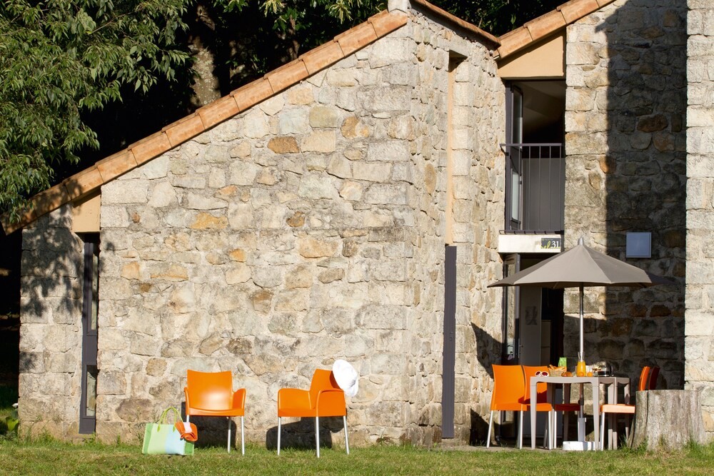 Terres De France - Le Domaine Des Vans, Résidence Hôtelière à Chambonas