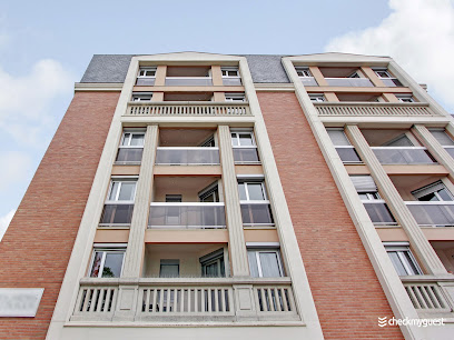 Quiet And Bright Studio - 2P - Rueil Malmaison - Belvilla By Oyo, Hôtel à Rueil-Malmaison