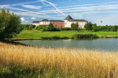 Grand Magic Hotel, Hôtel à Magny-le-Hongre