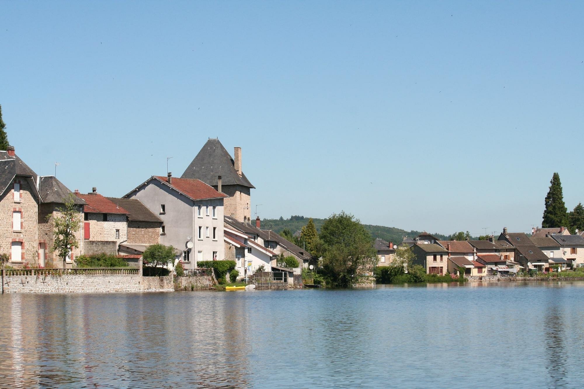 Hotel Le Bellerive, Hôtel à Peyrat-le-Château