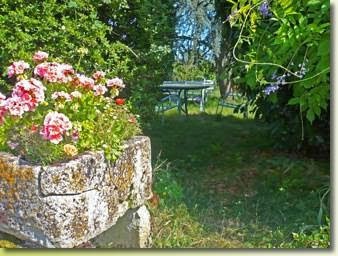 Les Grillons, Hôtel à Limeray