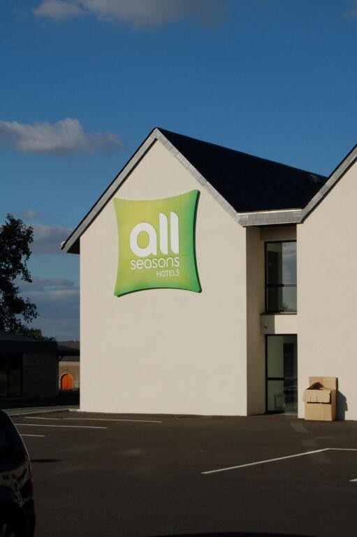 Ibis Styles Segré, Hôtel à Segré-en-Anjou Bleu