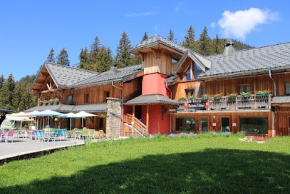 Logis Hôtel Les Roches 1500, Hôtel à Mieussy