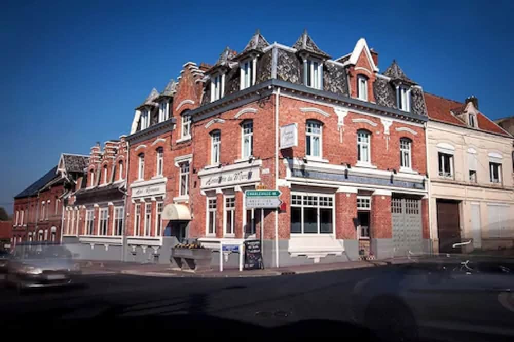 Logis Hostellerie Du Marché, Hôtel au Cateau-Cambrésis