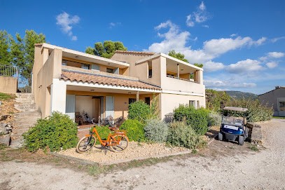 Madame Vacances - Résidence Provence Country Club, Résidence Hôtelière à Saumane-de-Vaucluse