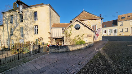 Gite Du Moulin De Barutel. Animaux Acceptés, Hôtel à Mamers