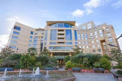 Evergreen Laurel Hotel, Hôtel à Levallois-Perret