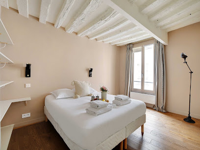 Chic Apartment -1Br/4P- Haut Marais / République- Belvilla By Oyo Hôtel à Paris 03