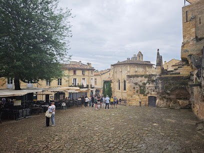 Saint-Emilion, Hôtel à Gardegan-et-Tourtirac