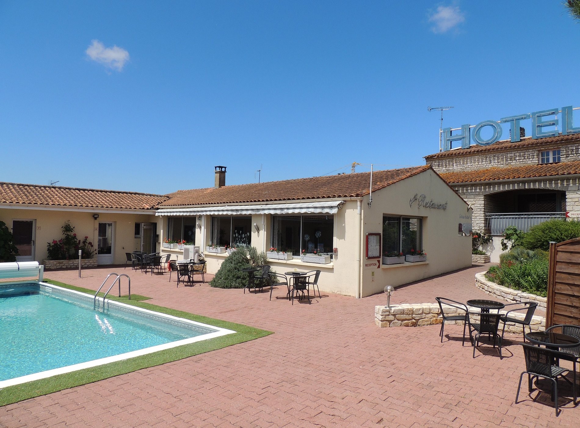 Auberge les Charmilles, Hôtel à Sainte-Soulle