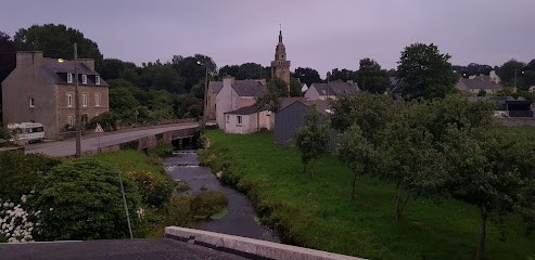 Hôtel Restaurant le Week-End, Hôtel à Plouider