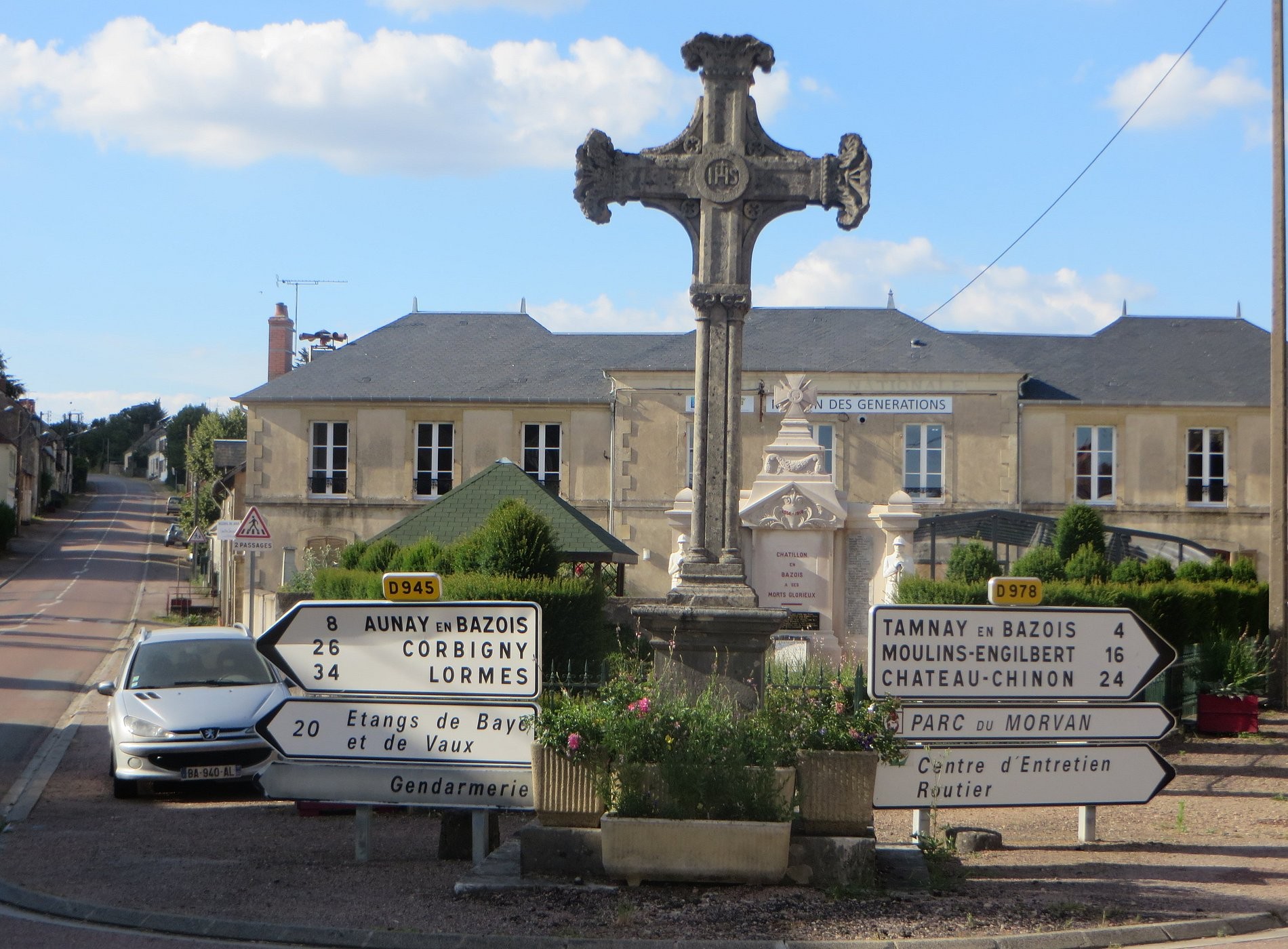 Logis Auberge de l'Hôtel de France, Hôtel à Châtillon-en-Bazois