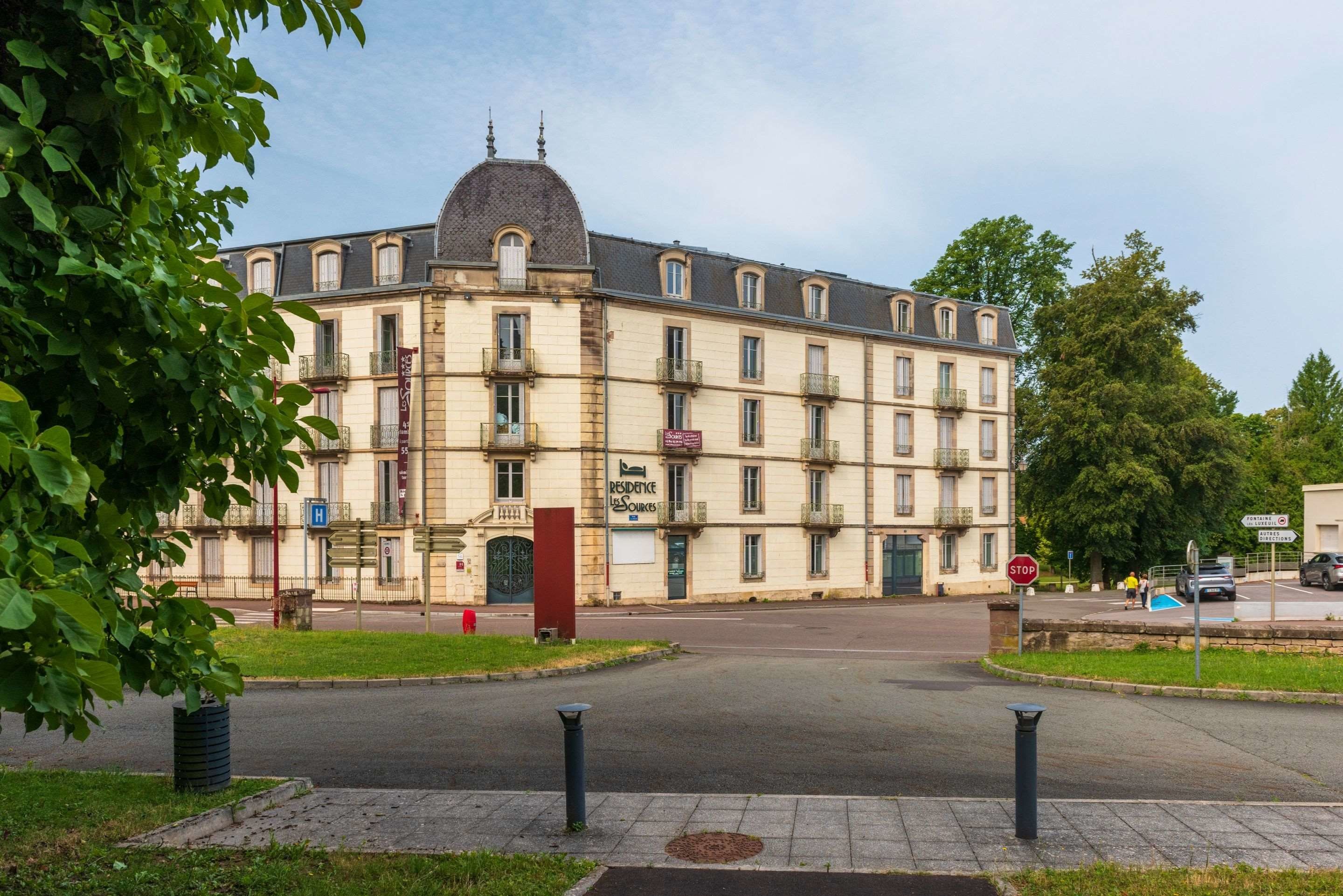 Hôtel CERISE Luxeuil Les Sources, Hôtel à Luxeuil-les-Bains