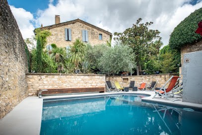 Hostellerie Le Castellas Les Collectionneurs, Hôtel à Collias