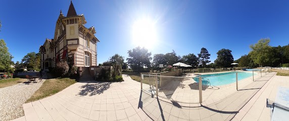 Château Hôtel De La Rapée, Hôtel à Bazincourt-sur-Epte