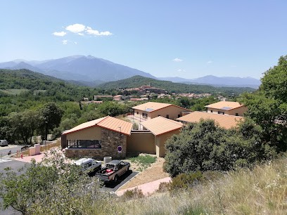 Village de gîtes de groupe ALTER ET GO Location handicap PMR salle réception mariage hébergements insolites CANIGOU, Résidence Hôtelière à Marquixanes