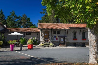 Logis Hôtel La Chaumière Proche Puy Du Fou, Hôtel à Saint-Laurent-sur-Sèvre