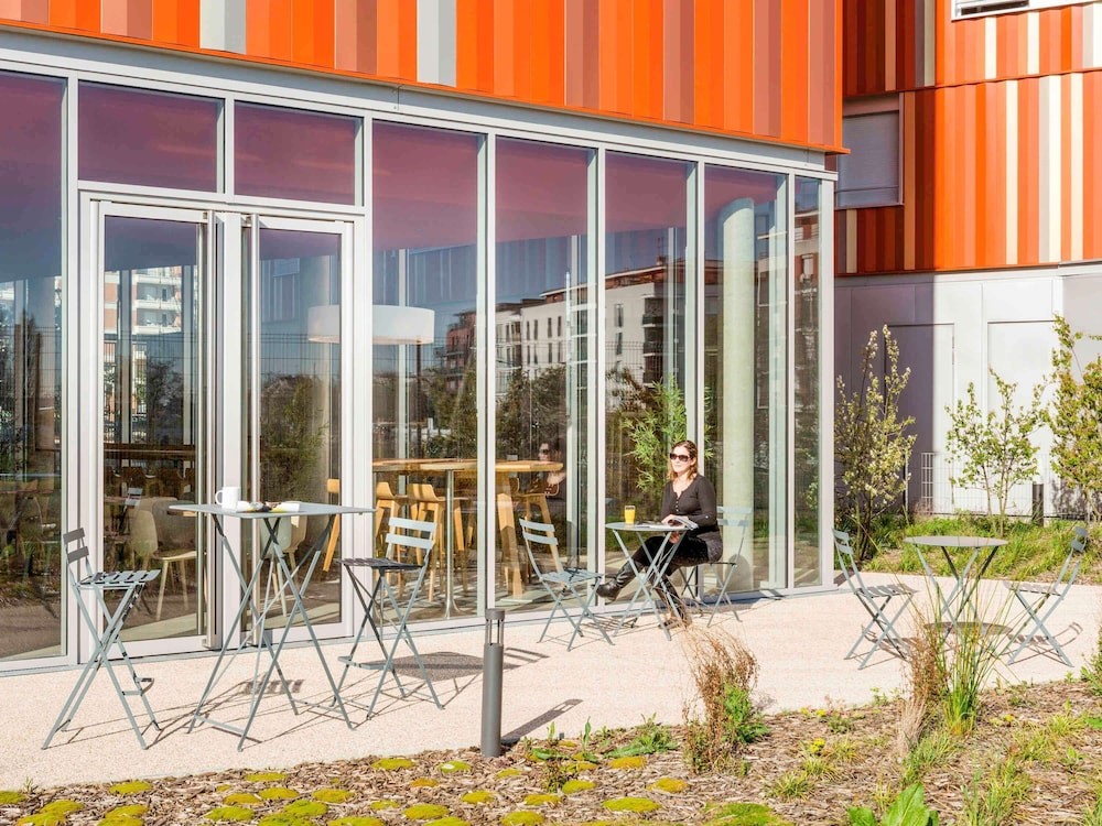 Aparthotel Adagio Access Paris Massy Gare TGV, Hôtel à Massy