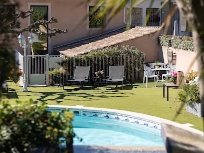 Logis Hôtel La Fenière, Hôtel à La Bouilladisse