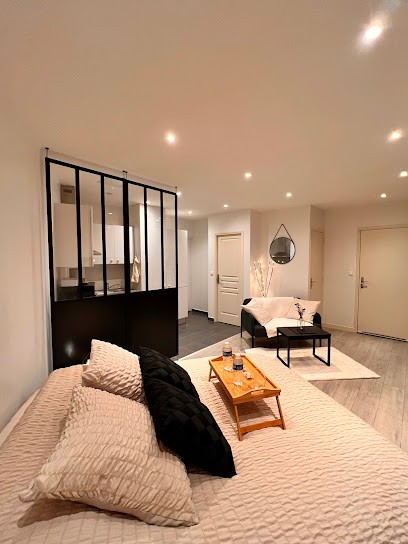 Modern SPA, Hôtel à Brunoy