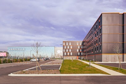 EasyHotel Paris Charles De Gaulle Villepinte, Hôtel à Tremblay-en-France