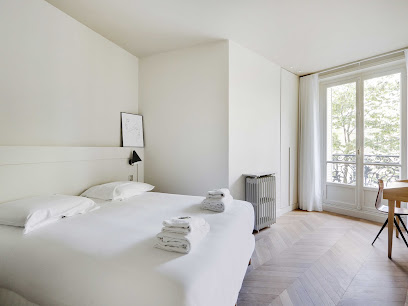 Classy Appartement - Montmartre - Belvilla By Oyo Hôtel à Paris 18