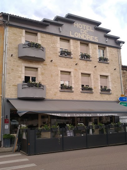 Hôtel De Londres, Hôtel à Saint-Just-en-Chevalet
