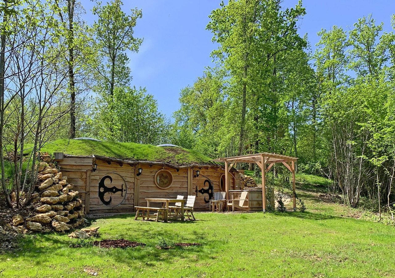 Nid2Reve, Hôtel à Savignac-de-Miremont