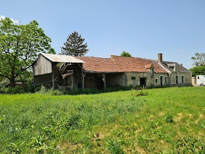 Hôtel Restaurant LE RELAIS, Hôtel à Saint-Christophe-en-Boucherie