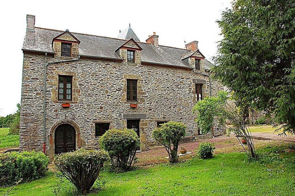 Chateau Du Mur, Hôtel à Comblessac