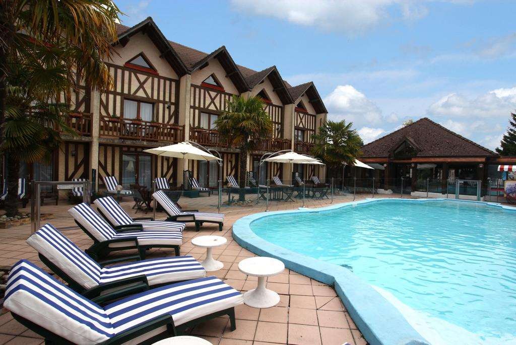 Logis Hôtel Le Clos Deauville Saint-Gatien, Hôtel à Saint-Gatien-des-Bois